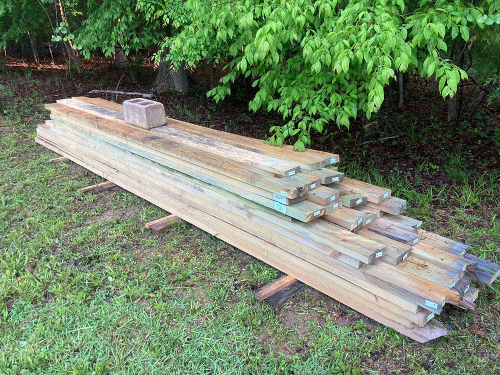 Yellow pine lumber